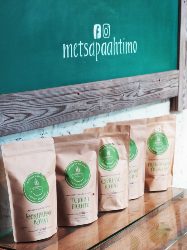 Alternative view of Kestotilaus, kahvi klubi